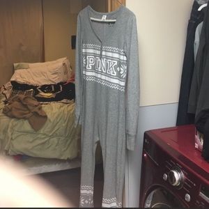 Victoria’s Secret PINK onesie EUC!!!